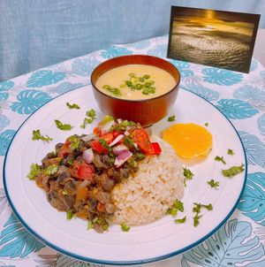 Brazilian Dinner Set

-Vegan Feijoada (Black bean and vegetable stew) over Brown Rice
-Brazilian Corn Chowder (Sopa de Milho Verde) 
-Freshly made Brazilian Vinaigrette Salsa at Momma Noodles - Pop Up in Zushi