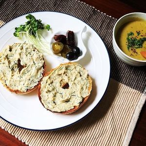 NY Vegan Bagel Brunch Set at Momma Noodles - Pop Up in Zushi