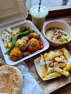  at Falafel n' Juice in Oslo