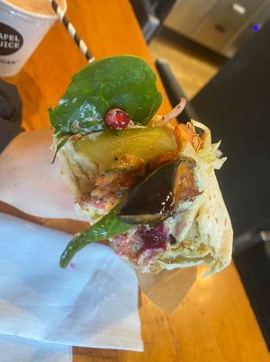   at Falafel n' Juice in Oslo