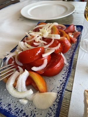 Ensalada de tomate   at Sidrería Restaurante El Puerto in Llanes