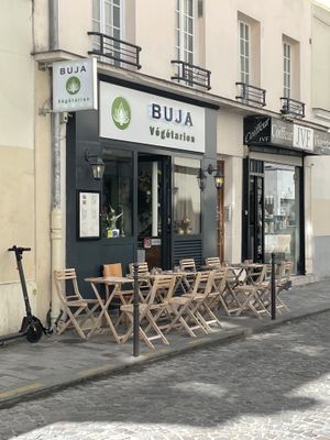 Front   at Buja Vegetarien in Paris