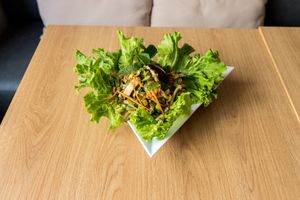 Larb Head (Mushrooms salad mix with lemongrass, lime and Thai herbs) at Buja Vegetarien in Paris