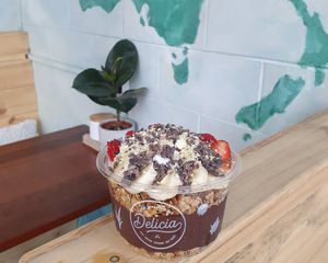 Peanut Butter Cup Protein Bowl (vegan) at Delicia Acai + Protein Bar in Brunswick East