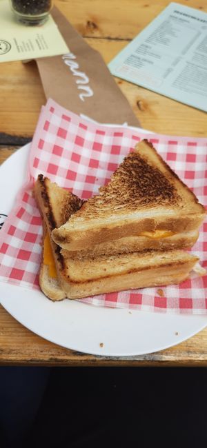 Vegan toasti at Camping Ganspoort in Utrecht