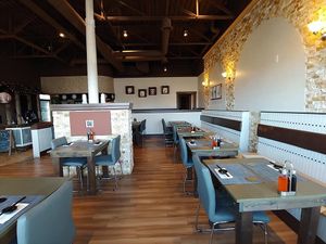 Dining room at Yanakee Sushi BBQ in Moncton