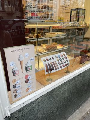 Vegan softie and toppings menu  at Florentina in Rotterdam