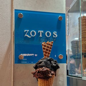  at Gelateria Zotos in Santorini