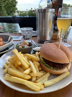 Vegan Burger at De Beren in Leerdam