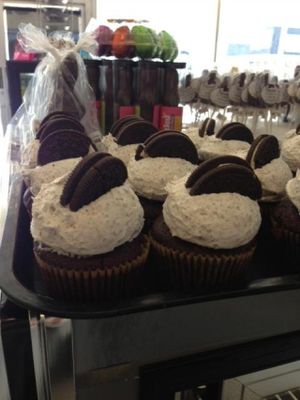 Cookies n' Creme Cupcakes at Papa Ganache in Matawan