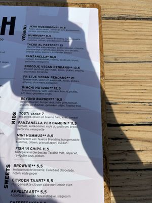   at Strandpaviljoen Twaalf in Den Hoorn Texel