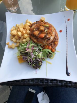 Gebackener Kohlrabi mit Belugalinsen at Sophie's in Berchtesgaden