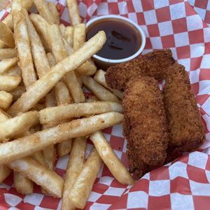 Vegan Chick’n Nuggets + Fries  at Brass Monkey Local in St Catharines