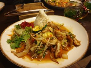 Veggies and tofu with black pepper and ginger sauce at Caphe HOA 2 in Berlin