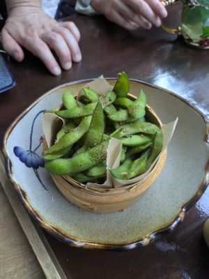 Edamame: 4/5 interesting with pepper at Caphe HOA 2 in Berlin