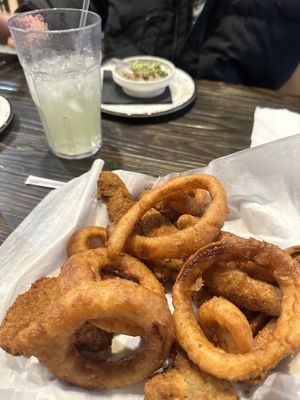 Fried veggies platter  #Veganuary at Fast Eddie's Pizza in Bellville
