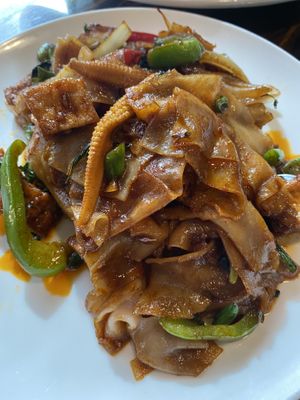 Drunken noodles  at Thai on Ski Run in South Lake Tahoe