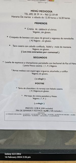 Menu in Spanish at La Cuina d'Adel in Valencia