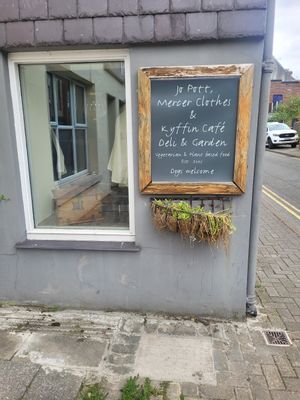 Caffi Kyffin Outside at Kyffin Cafe Deli in Bangor