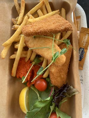 Vegan Fish and chips, the consistency was great, it didn’t really taste like fish but it was still yummy  at Kåseberga Fisk AB in Loderup