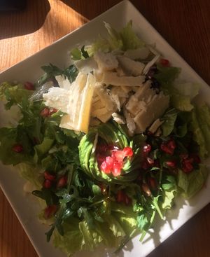 Ensalada de granada deliciosa  at Brio in Tarifa