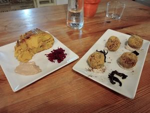 Tortilla vegana de patatas con alioli vegano de ajonegro y croquetas veganas de setas at Brio in Tarifa