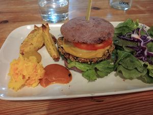 Hamburguesa de Jackfruit at Brio in Tarifa