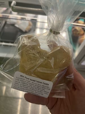 Vegan Lemon Cookie  at Walt Disney World - Landscape of Flavors in Lake Buena Vista