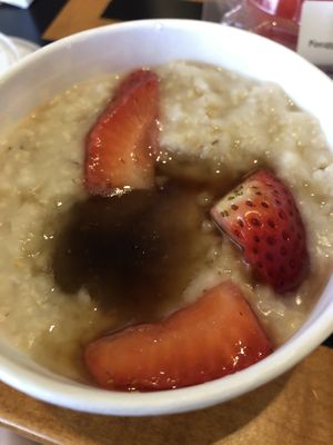 Oatmeal with Brown Sugar, Syrup, & Fresh Fruit at Walt Disney World - Contempo Cafe in Lake Buena Vista