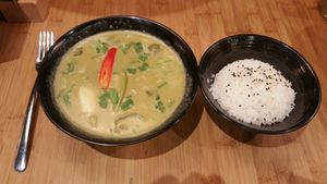 Vegan yellow curry at Nooch - Badenerstrasse in Zurich