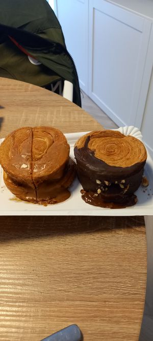 Lotus and Nutella flavour pastries at Vegabonty in Fuengirola