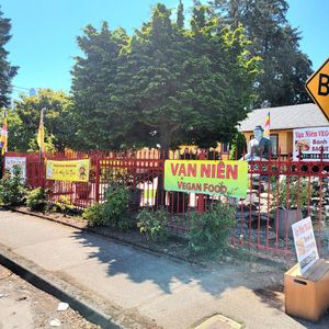 Exterior at  Van Nien Vegan Baguette Food Coffee Tea in Portland