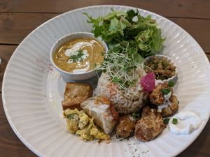 Lunch special with oil free curry at Vegeto LIKO in Sendai