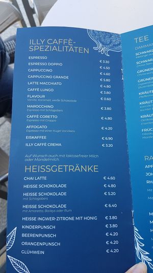 Speisekarte at MUS Cafe in Salzburg
