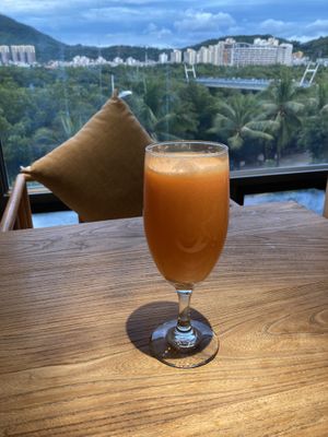 Carrot Papaya Juice  at RúShì Shū 如是蔬 in Sanya