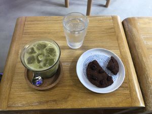 Oatley matcha latte & chocolate cookie at Nugget in Beijing
