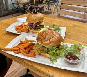 Two types of vegan burgers and sweet potatoes at Restoran ŠtoRiJa in Rijeka