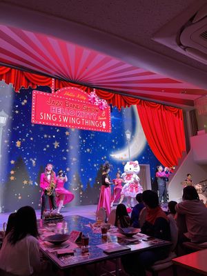 The show   at Hello Kitty Show Box in Awaji