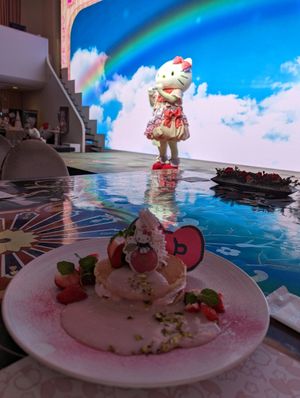  at Hello Kitty Show Box in Awaji