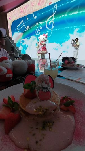 The show at Hello Kitty Show Box in Awaji