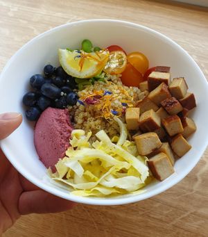 Buddha Bowl with beetroot hummus and smoked tofu at Carli's Coffee in Echternach