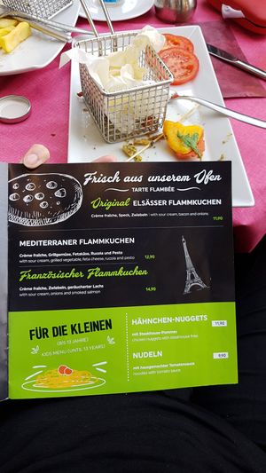 Vegetarian options: flammkuchen at Das Meyers in Cochem