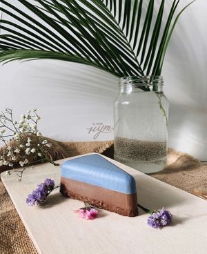 Cashew mint spirulina cake  at Oh My Chickpea! in Irkutsk