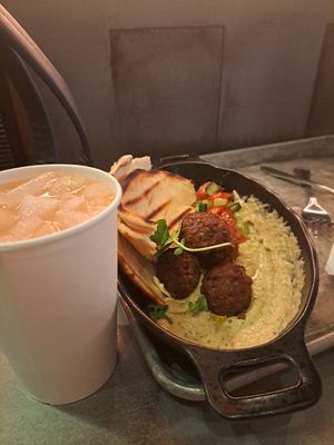  at Walt Disney World - Docking Bay 7 Food and Cargo in Lake Buena Vista