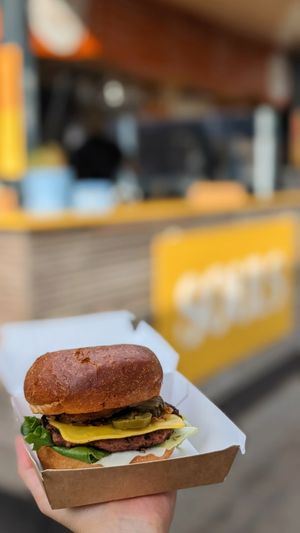 Vegan BBQ Cheeseburger at Souls - Torvehallerne in Copenhagen