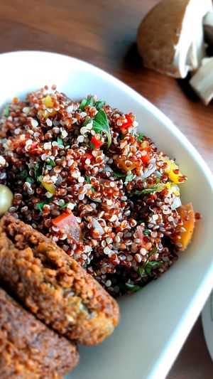 Lunch from 12:00 to 16:00 at La Suculenta in Guayaquil