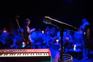 We have life music every week, usually on saturdays at La Suculenta in Guayaquil