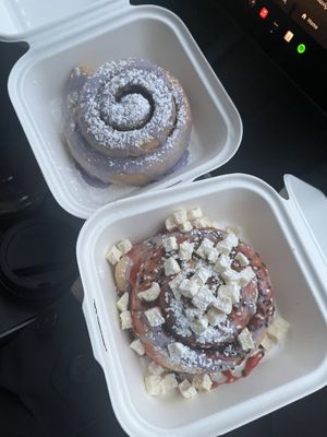 Majesty and planetarium big snails 🐌   at Hail Snail in Portland