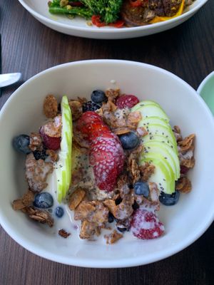 Overnight Oats at Nourish in Kangaroo Point