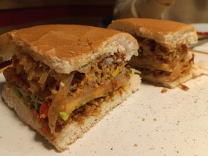 Hamburguesa vegetal casera. at Burguer Country in Zamora